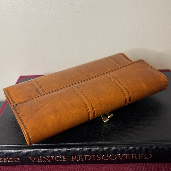 Vintage 1970s Di Lido Genuine Cowhide Leather Caramel Brown Checkbook Wallet - Picture 3 of 14
